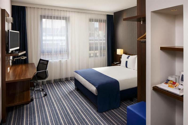 Express Amsterdam - Schiphol By Ihg Hotel 3*